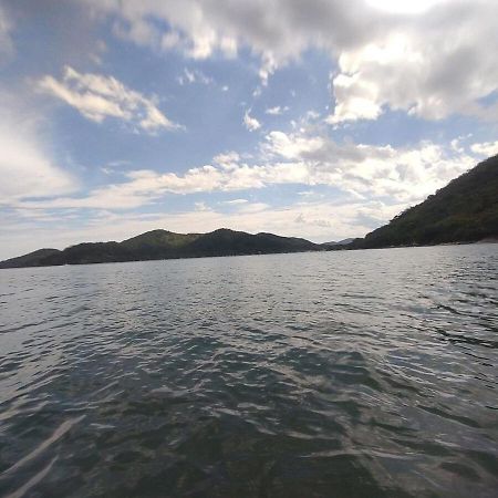 Apartamento Com Ar Cond. Na Praia Grande อูบาตูบา ภายนอก รูปภาพ